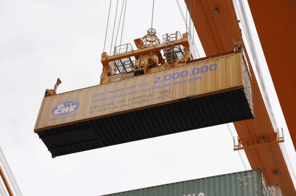 하이퐁 항만 물동량 이미지